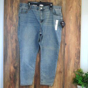 NWT Ava & Viv Mid Rise Skinny Plus Size Comfort Waist Stretch Jeans